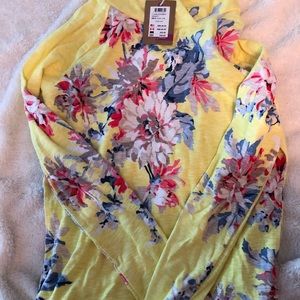 Cute long sleeve Joules flower top
